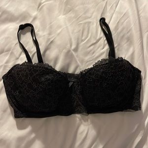 VICTORIA’S SECRET BLACK LACE BRA